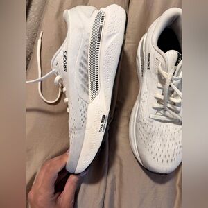 Brooks White Men's Running Shoes Adrenaline 24 Series